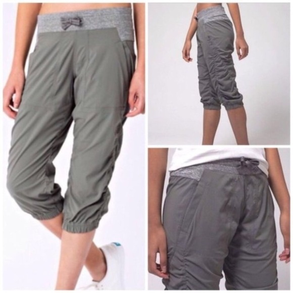 Ivivva Live to Move Dance Studio Crop  Pants L. - Picture 1 of 16